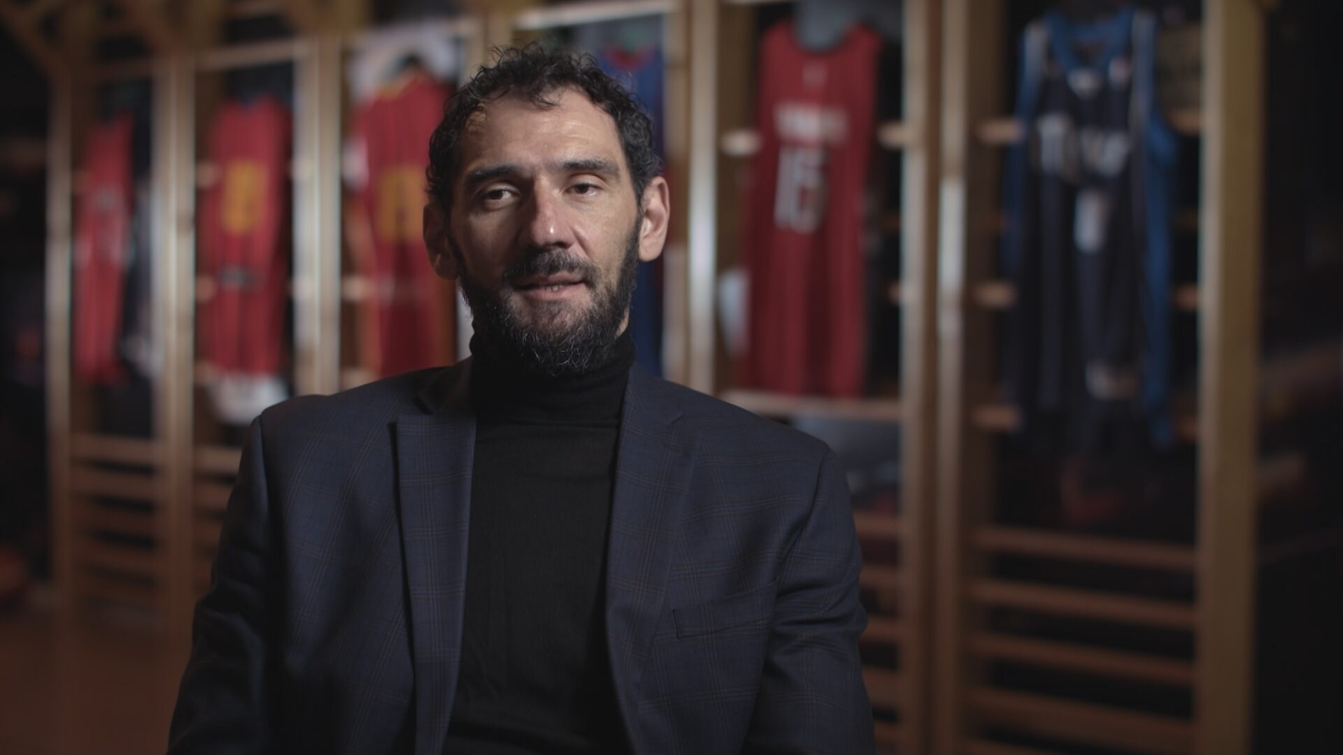 Still 07 de La Familia del Baloncesto Español, corrección de color por Pepe Alarcón colorista para Amazon Prime Video