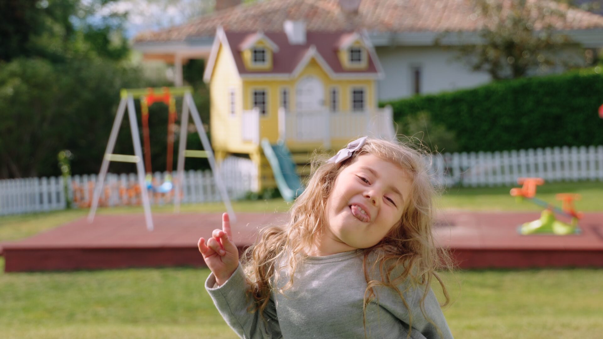 Still 06 de La Vida Secreta de los Niños, corrección de color por Pepe Alarcón colorista para Movistar+