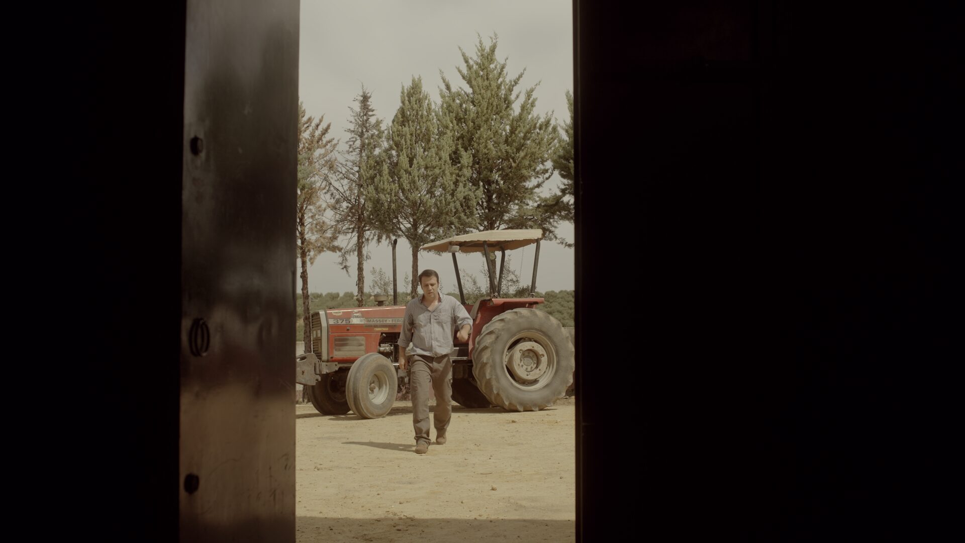 Still 26 de Los Galindos, corrección de color por Pepe Alarcón colorista para Amazon Prime Video