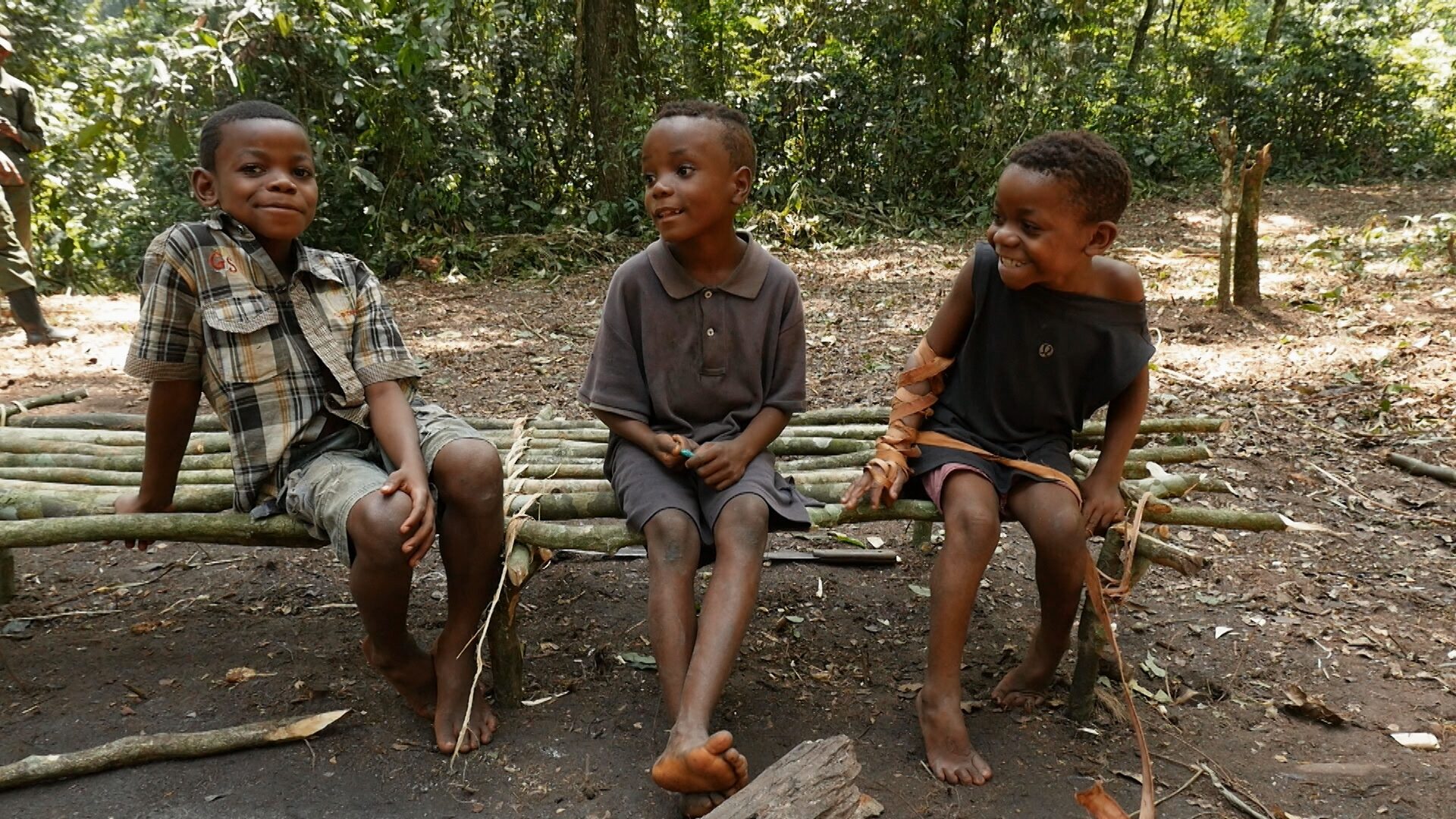 Still 05 de Mzungu, Operación Congo, corrección de color por Pepe Alarcón colorista para Mediaset